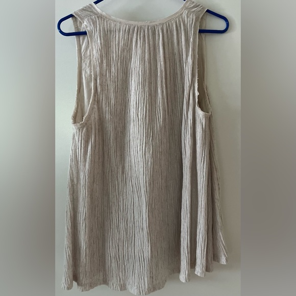 💥BOGO💥 Anthropologie Meadow Rue Beige Top. Size L - Picture 3 of 3
